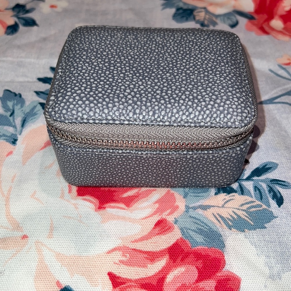 Garrett Leather | Premium Leather Travel Case - Picture 1 of 6